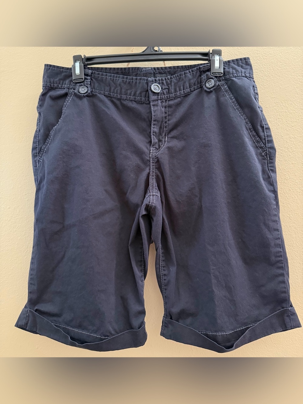 Preloved Calvin Klein Women's Bermuda shorts size 12